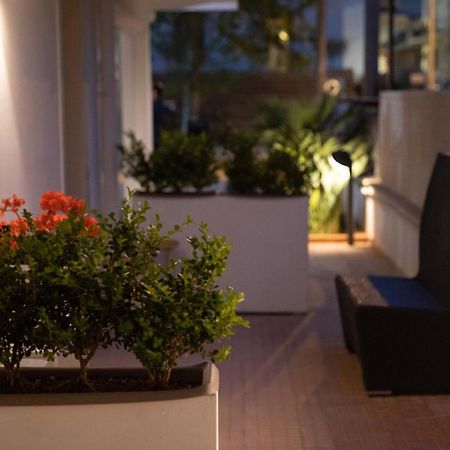 Le Torrette Rooms And Apartments Avola Exterior photo
